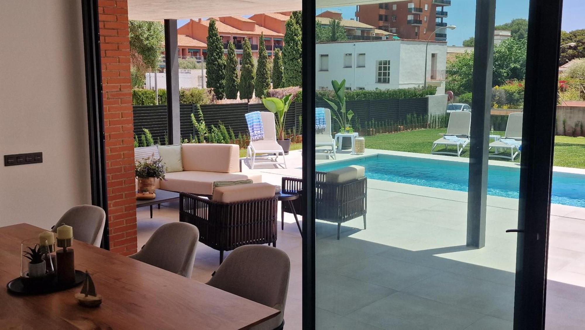 Exclusiva Villa, Lujo Y Descanso เบนิสกัสซิม ภายนอก รูปภาพ