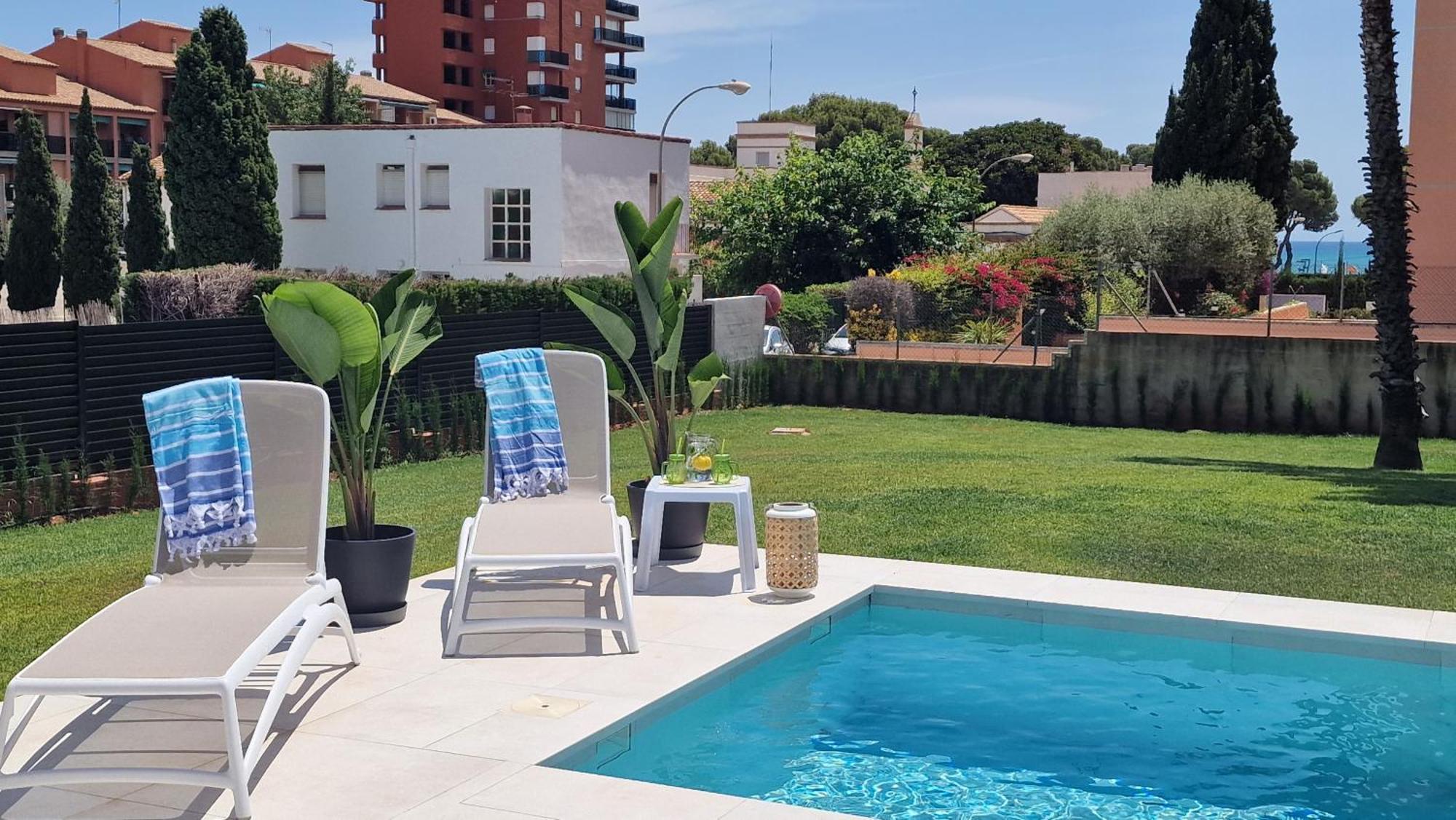 Exclusiva Villa, Lujo Y Descanso เบนิสกัสซิม ภายนอก รูปภาพ